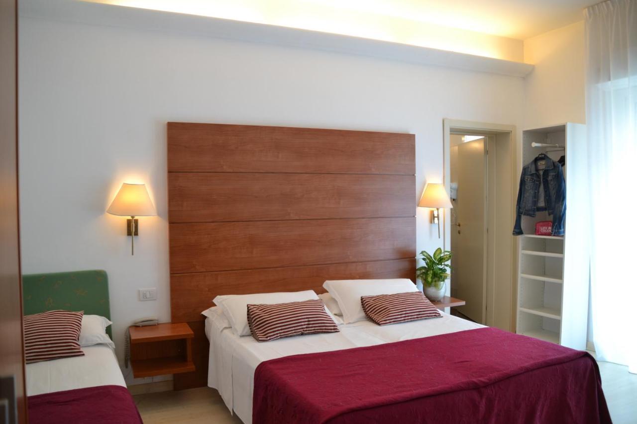 Hotel Villa Del Parco Rimini Exteriér fotografie
