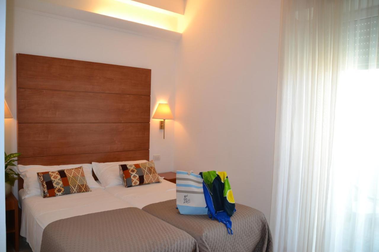 Hotel Villa Del Parco Rimini Exteriér fotografie
