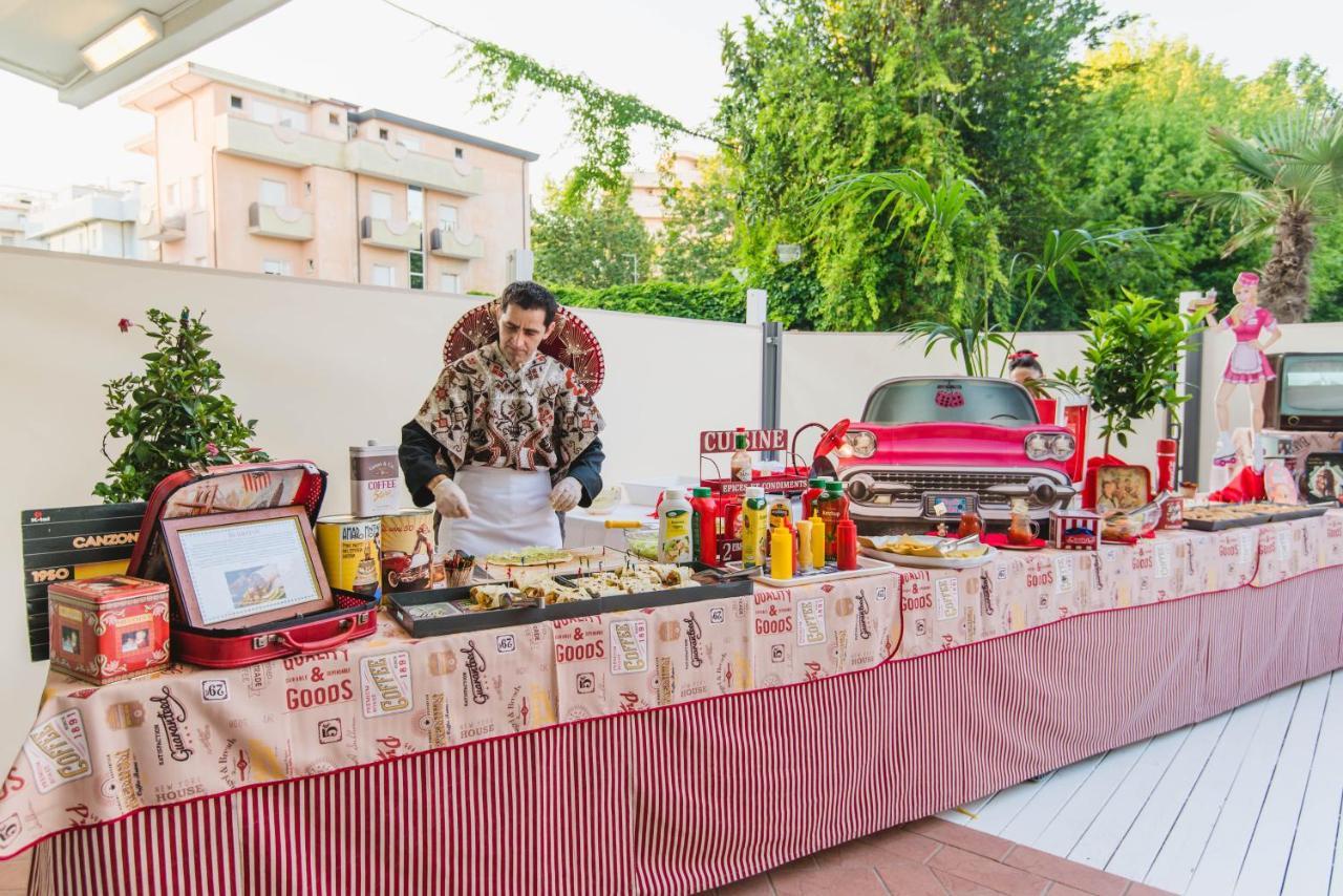 Hotel Villa Del Parco Rimini Exteriér fotografie